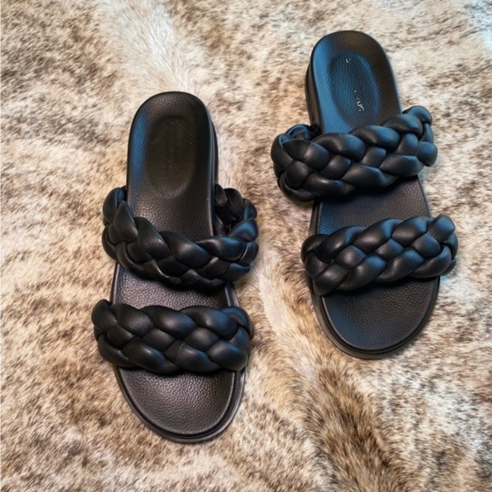 Banana Republic Black Braided Sandals with Sturdy Sole Size 8